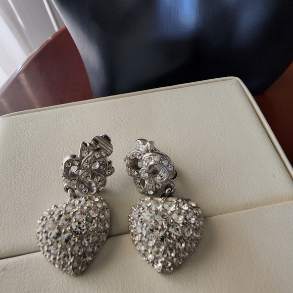 Roxanne Assoulin vintage heart earrings - Picture 4 of 11